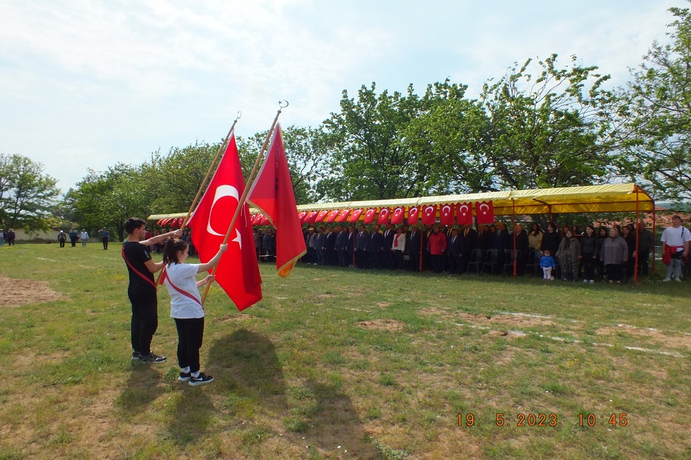 Pehlivanköy’de 19 Mayıs Atatürk’ü Anma Gençlik ve Spor Bayramı’nın 104. Yıl dönümü büyük bir coşku ile kutlandı…